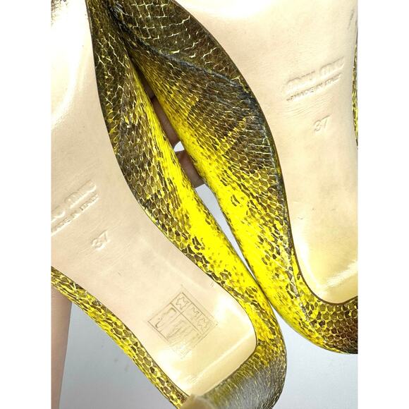 Miu Miu yellow girasole peep-toe pump in a python-print leather size 37 - Picture 9 of 10
